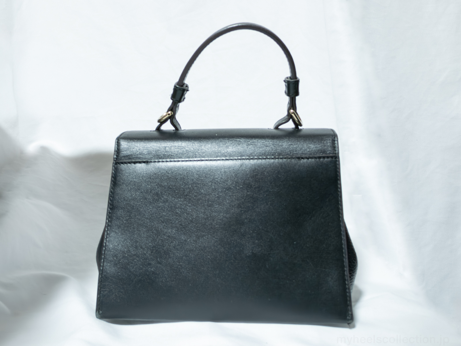 （非着用）FURLA EMMA MINI TOP HANDLE 背面 全体 白背景