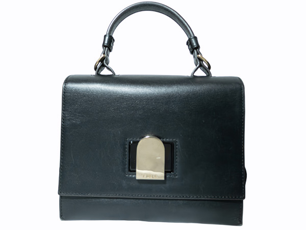 【着用アイテム】FURLA：EMMA MINI TOP HANDLE