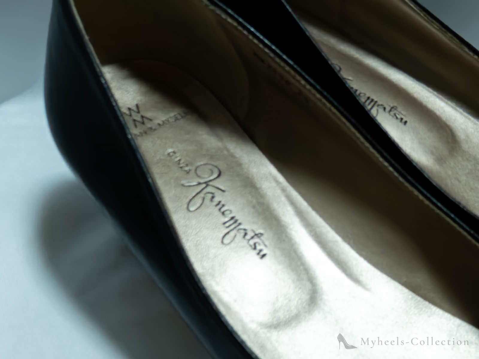 非着用 銀座かねまつ RM-MW2456BS インソール ロゴ 内部構造 白背景